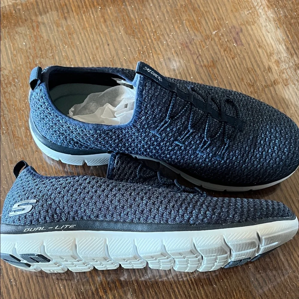 Skechers Women’s New Navy Knit Sneakers - Picture 4 of 7